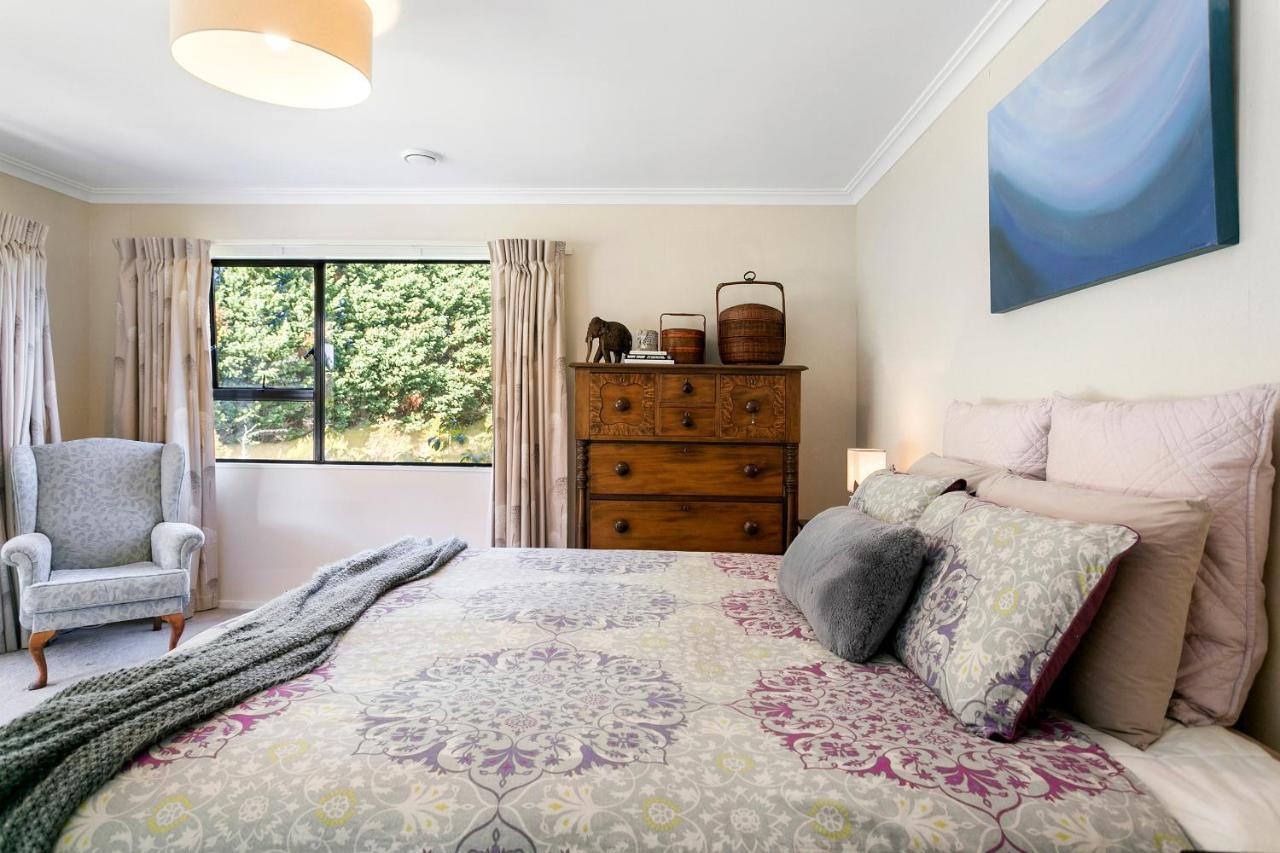 Lupin Lodge Bed & Breakfast Taupo Exterior foto